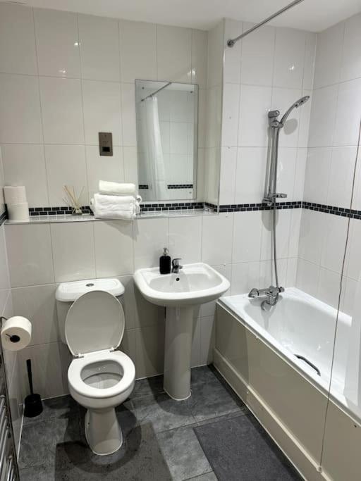 Two Bedrooms Flat In Stratford London Luaran gambar